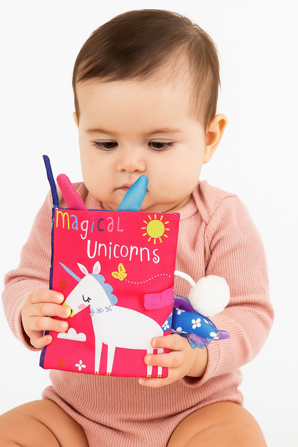 Libro Sensorial de Tela “Magical Unicorns” – Descubre el Mundo de los Unicornios