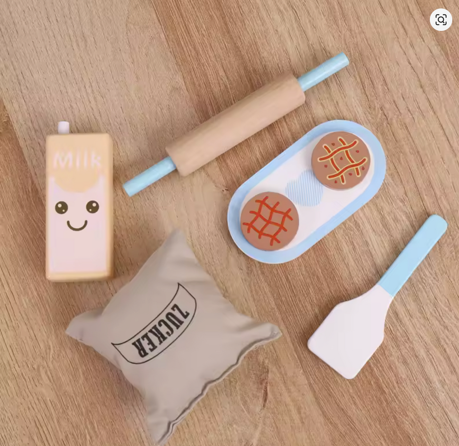 Mini Chef Repostero – Batidora de Madera con Accesorios Dulces y Realistas