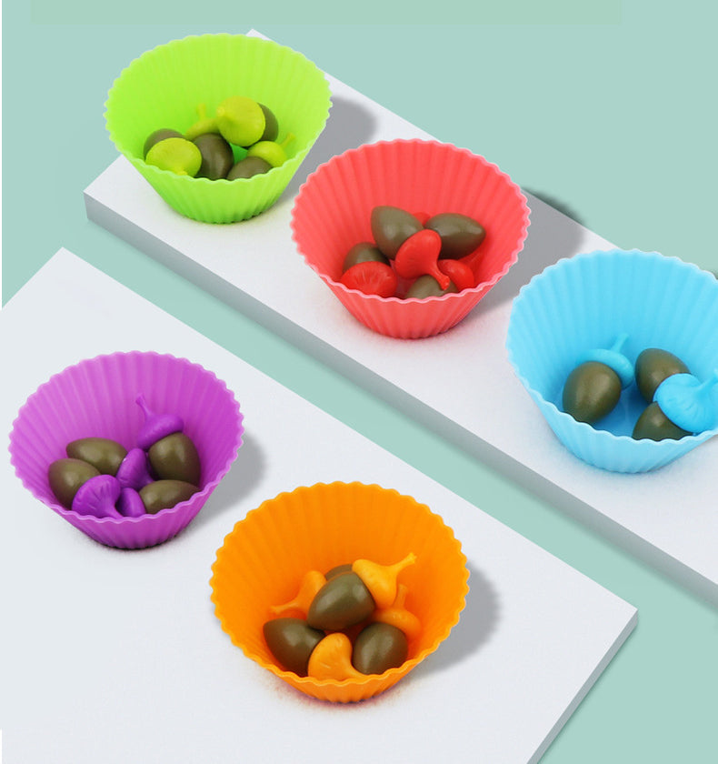 Clasificador Montessori de Colores – Juego de la Ardilla y Bellotas de Madera