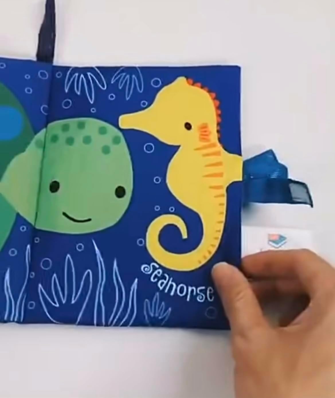 Aventuras en el Océano – Libro sensorial para pequeñas manos curiosas