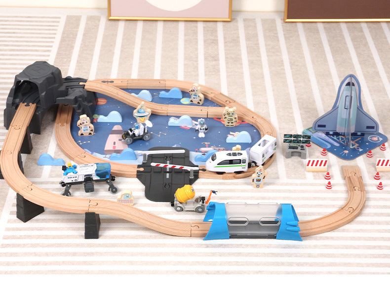 Estación Espacial de Madera con Tren y Astronautas – 89 Piezas para una Aventura Galáctica