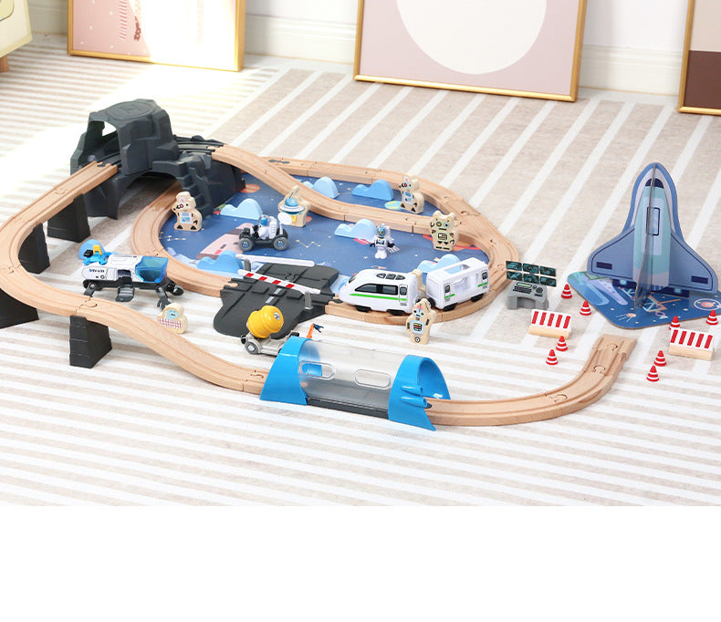 Estación Espacial de Madera con Tren y Astronautas – 89 Piezas para una Aventura Galáctica