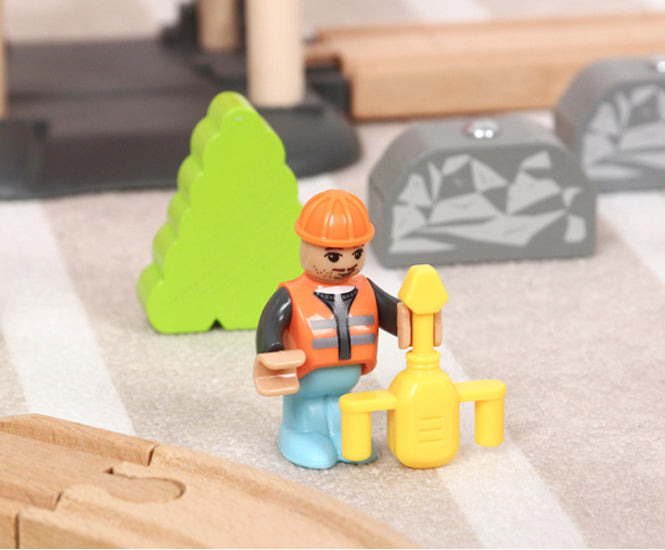 Gran Ciudad del Tren – Set de Madera con 104 Piezas y Tren Eléctrico