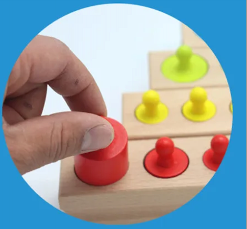 Cilindros Montessori – Explora el Mundo por Tamaños y Colores