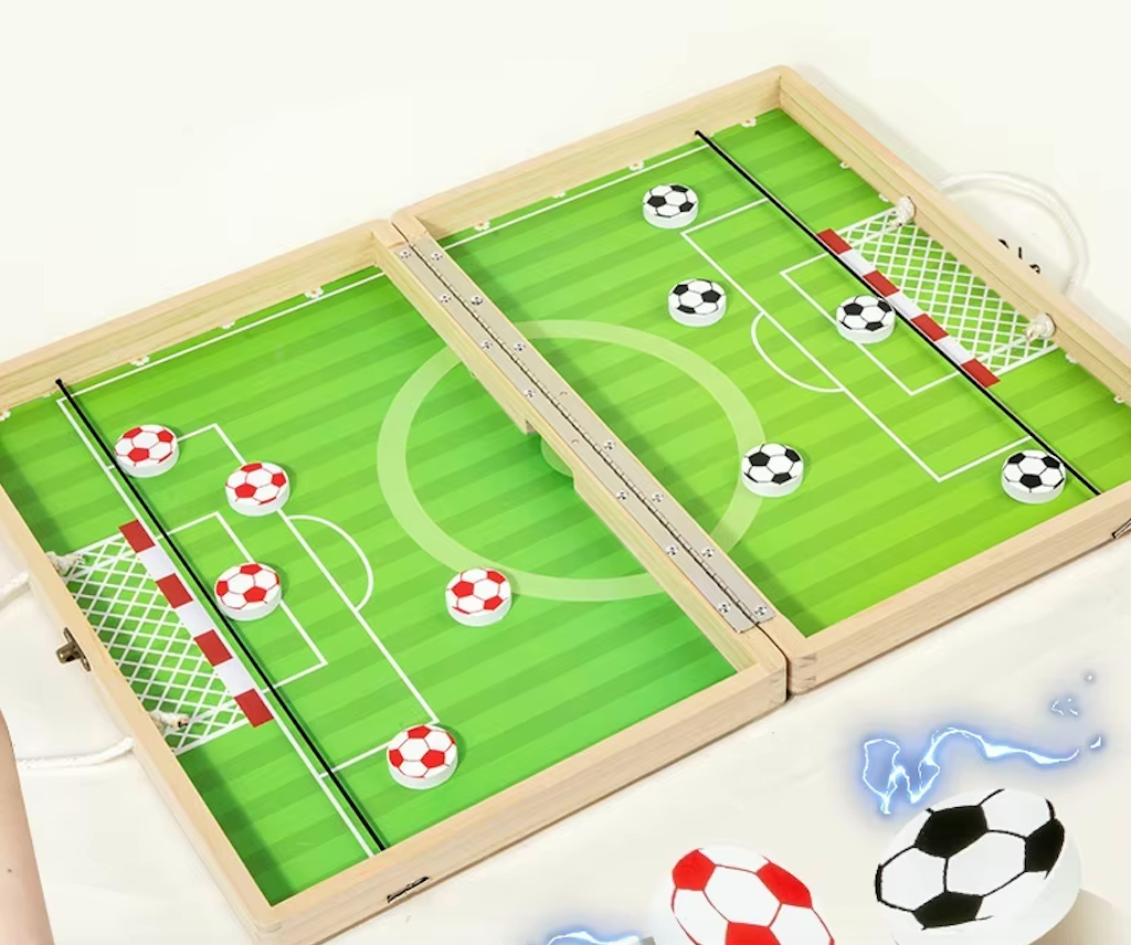 Set 2 en 1: Aventura Jurásica sobre Rieles y Cancha de Fútbol