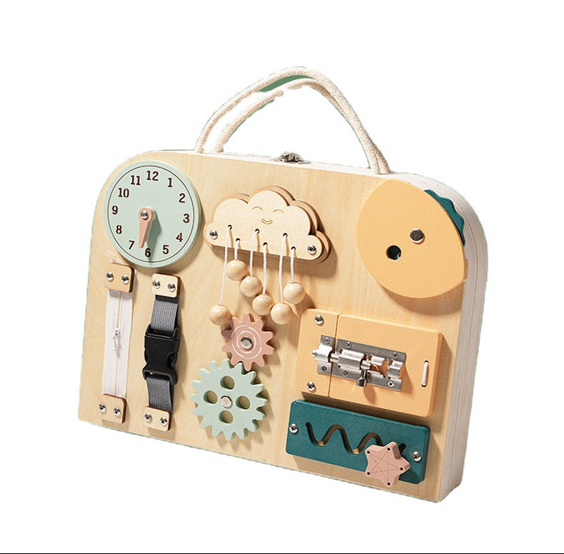 Maleta Montessori “Aventuras de Madera” – Tablero Educativo 3 en 1