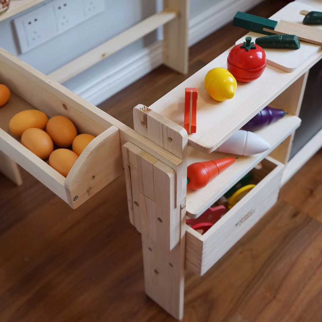 Tienda de Madera para Jugar – Estructura de Juego y Roles